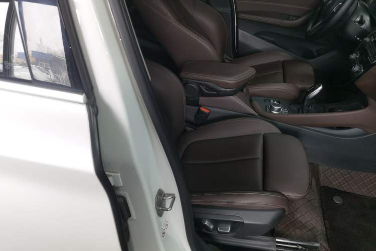 Used BMW X1 2021 sDrive25Li Leading Model Right Front Seat