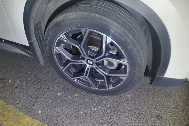 Used BMW X1 2021 sDrive20Li Premium Edition Right Front Wheel Hub