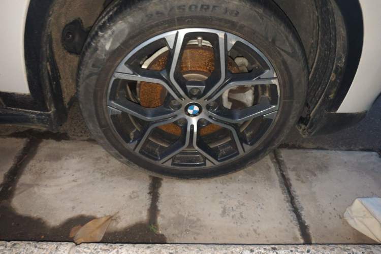 Used BMW X1 2021 Restyled sDrive25Li Leading Edition Right Front Wheel Hub
