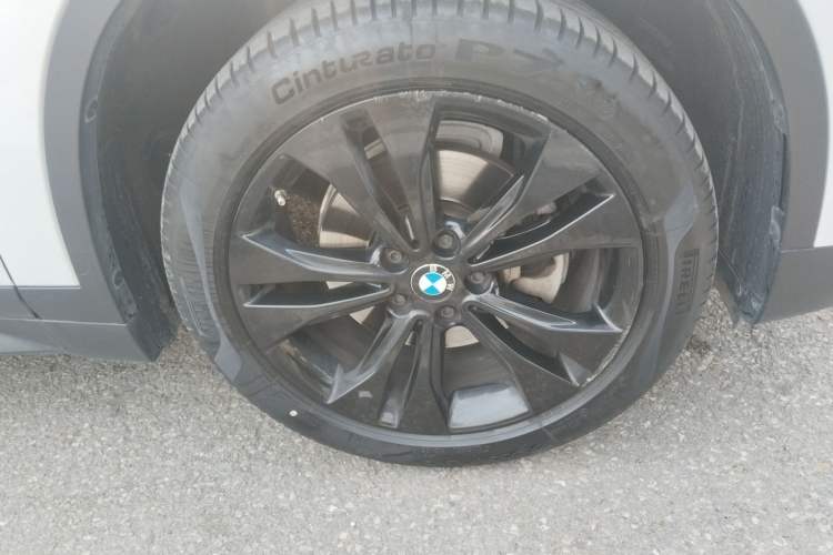 Used BMW X1 2021 sDrive20Li Fashion Model Right Front Wheel Hub
