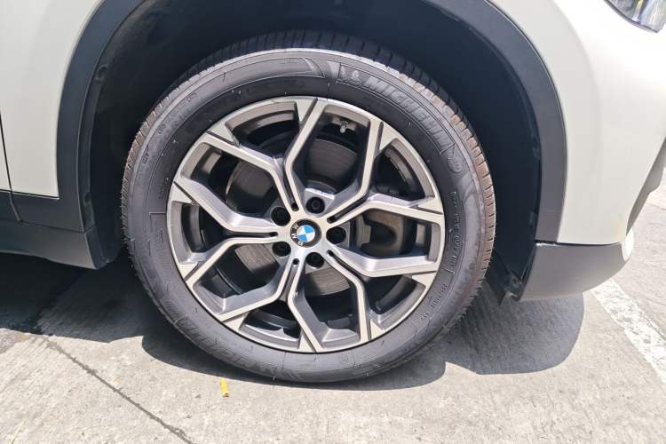 Used BMW X1 2021 sDrive25Li Leading Model Right Front Wheel Hub