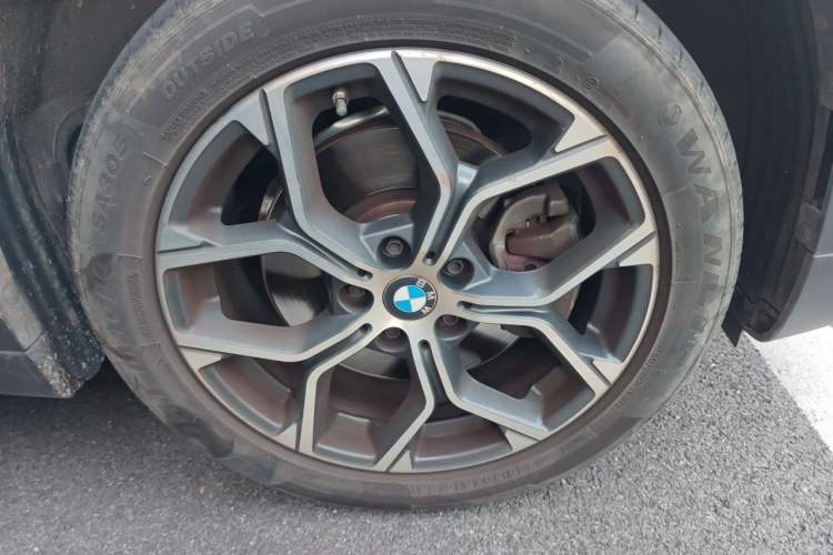 Used BMW X1 2021 sDrive25Li Leading Model Right Front Wheel Hub