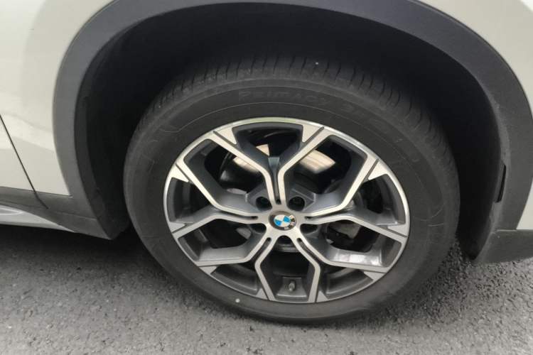 Used BMW X1 2021 sDrive20Li Premium Edition Right Front Wheel Hub