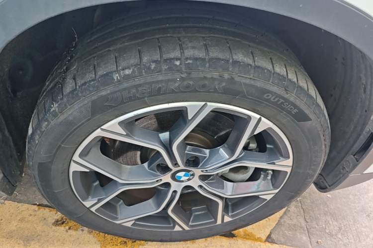 Used BMW X1 2021 sDrive25Li Leading Model Right Front Wheel Hub