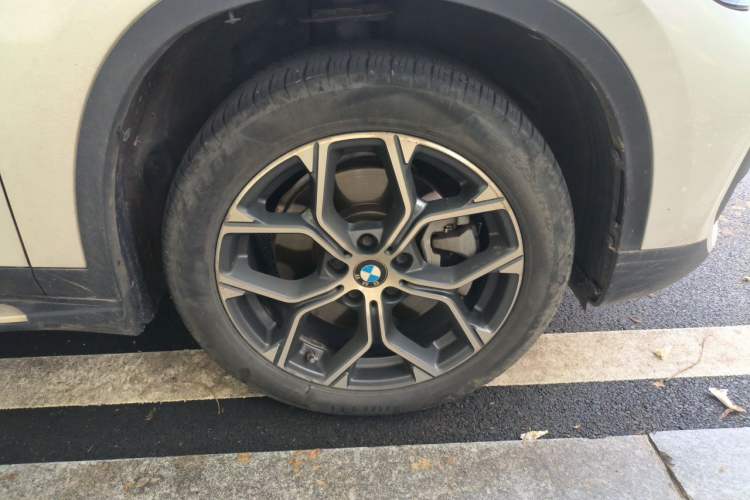Used BMW X1 2021 sDrive25Li Leading Model Right Front Wheel Hub