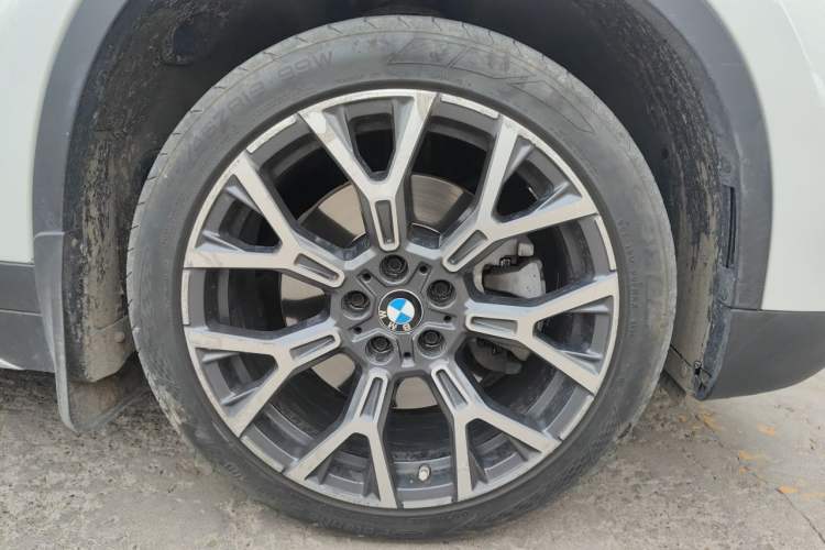 Used BMW X1 2021 xDrive25Li Luxury Model Right Front Wheel Hub