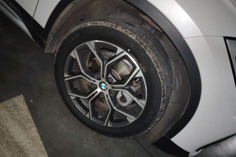 Used BMW X1 2021 sDrive20Li Premium Edition Right Front Wheel Hub