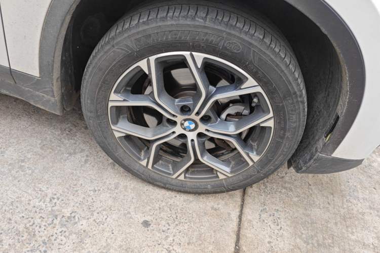 Used BMW X1 2021 Restyled sDrive25Li Leading Edition Right Front Wheel Hub