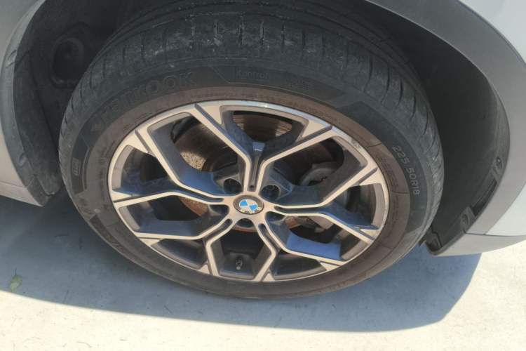 Used BMW X1 2021 sDrive25Li Leading Model Right Front Wheel Hub