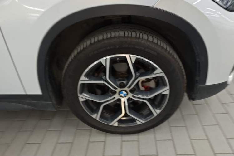Used BMW X1 2021 xDrive25Li Luxury Model Right Front Wheel Hub