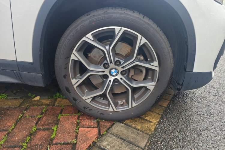 Used BMW X1 2021 sDrive25Li Leading Model Right Front Wheel Hub