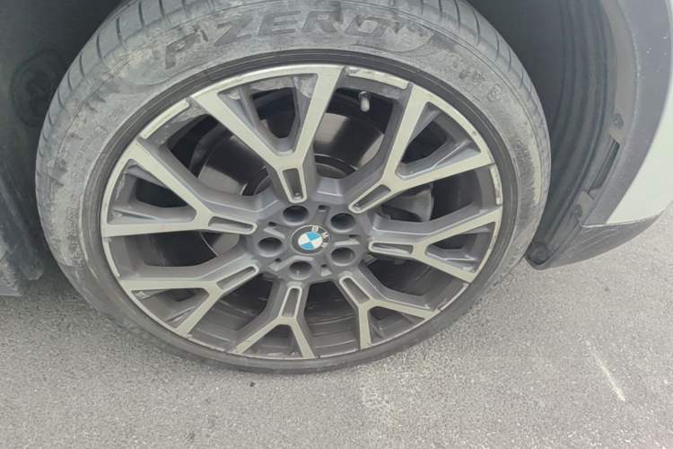 Used BMW X1 2021 xDrive25Li Luxury Model Right Front Wheel Hub