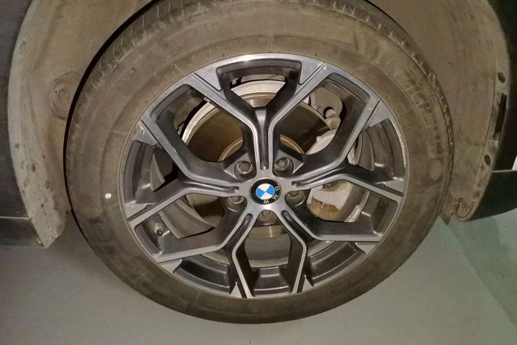 Used BMW X1 2021 sDrive20Li Premium Edition Right Front Wheel Hub