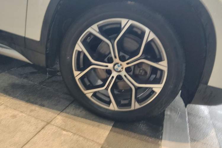Used BMW X1 2021 sDrive20Li Premium Edition Right Front Wheel Hub