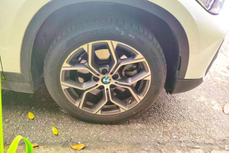 Used BMW X1 2021 sDrive25Li Leading Model Right Front Wheel Hub