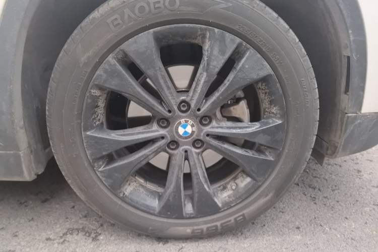 Used BMW X1 2021 sDrive20Li Fashion Model Right Front Wheel Hub