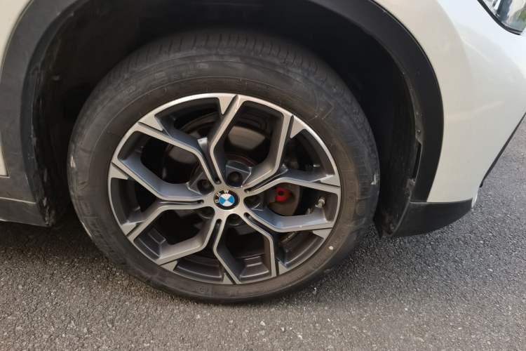 Used BMW X1 2021 sDrive20Li Premium Edition Right Front Wheel Hub
