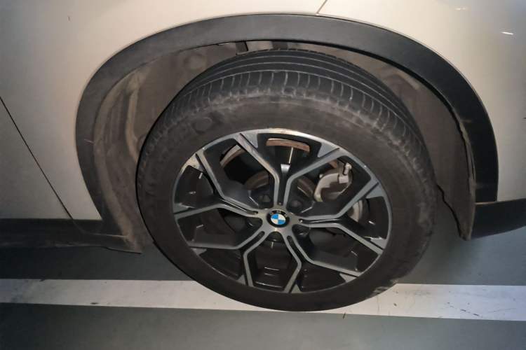 Used BMW X1 2021 sDrive25Li Leading Model Right Front Wheel Hub