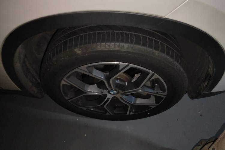 Used BMW X1 2021 sDrive25Li Leading Model Right Front Wheel Hub