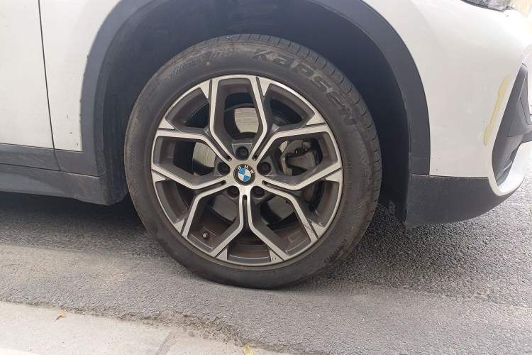 Used BMW X1 2021 sDrive25Li Leading Model Right Front Wheel Hub