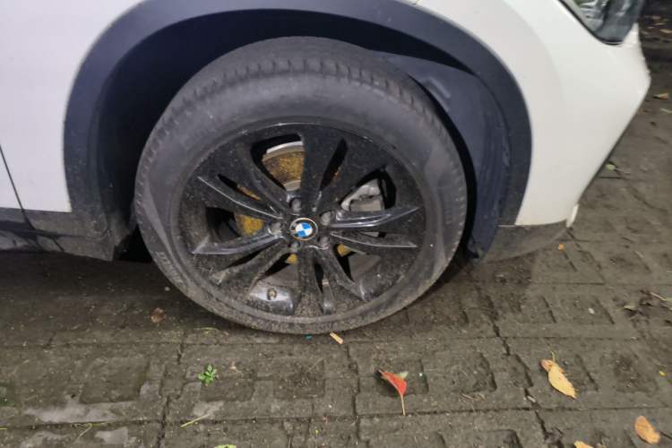 Used BMW X1 2021 sDrive20Li Fashion Model Right Front Wheel Hub
