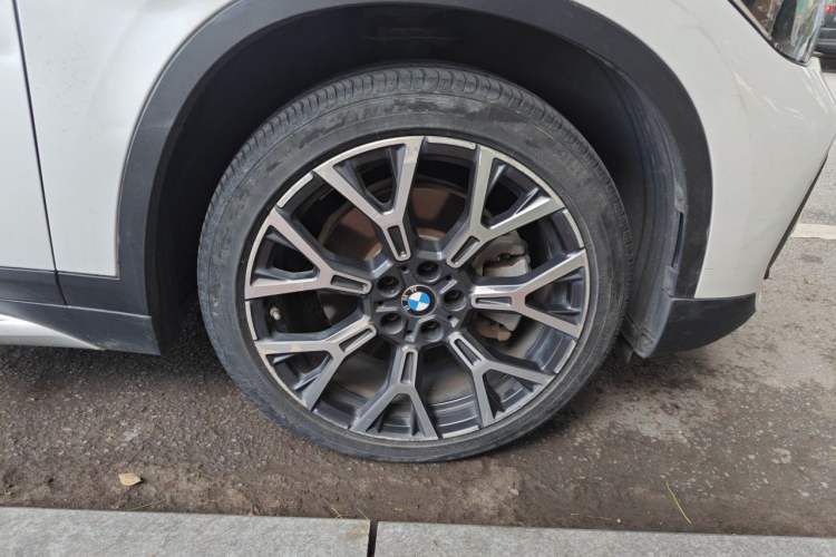 Used BMW X1 2021 xDrive25Li Luxury Model Right Front Wheel Hub
