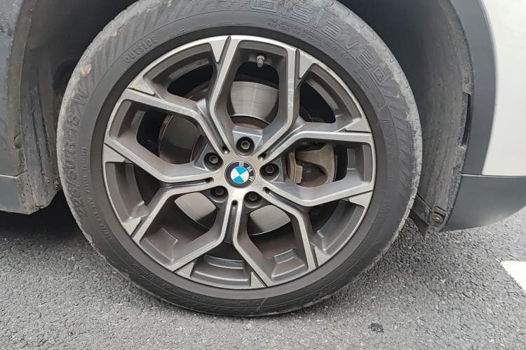 Used BMW X1 2021 sDrive25Li Leading Model Right Front Wheel Hub