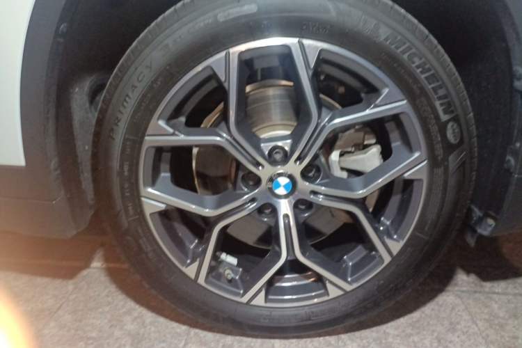 Used BMW X1 2021 sDrive25Li Leading Model Right Front Wheel Hub