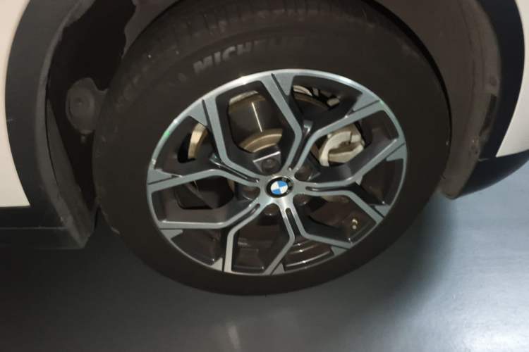 Used BMW X1 2021 sDrive25Li Leading Model Right Front Wheel Hub