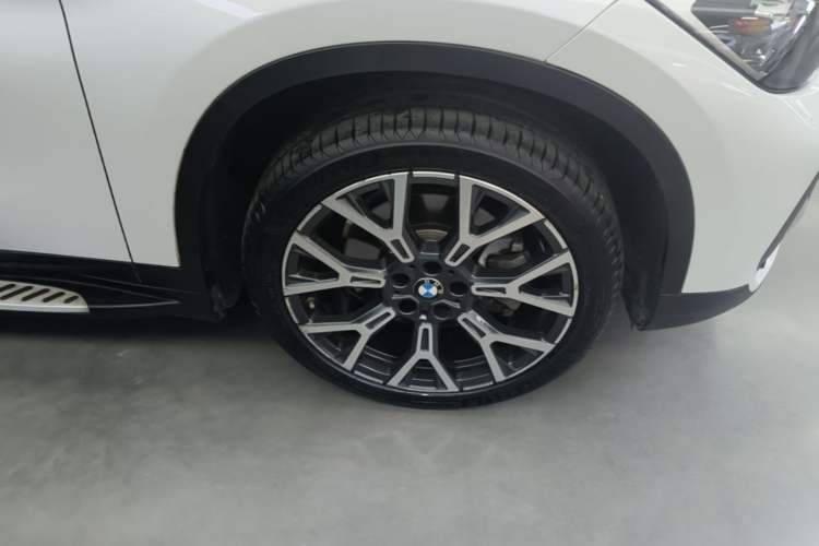 Used BMW X1 2021 xDrive25Li Luxury Model Right Front Wheel Hub