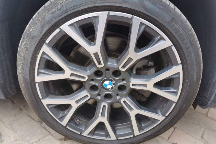 Used BMW X1 2021 Revised xDrive25Li Premium Edition Right Front Wheel Hub