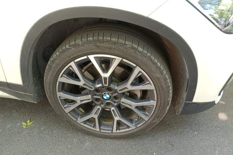 Used BMW X1 2021 xDrive25Li Luxury Model Right Front Wheel Hub