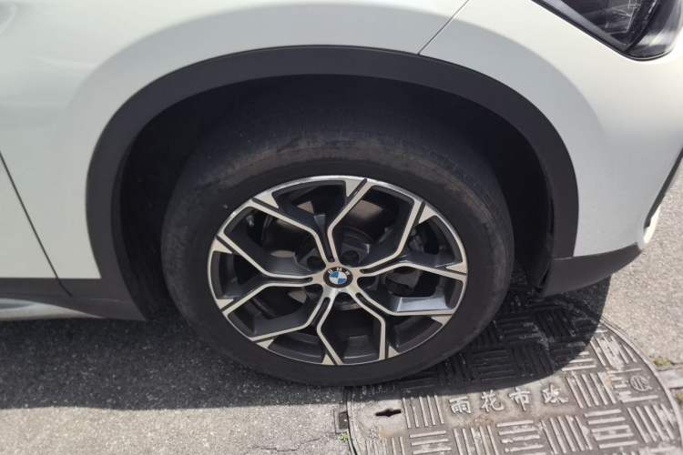 Used BMW X1 2021 sDrive20Li Premium Edition Right Front Wheel Hub