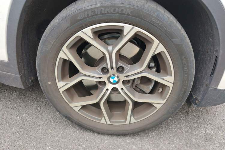 Used BMW X1 2021 sDrive25Li Leading Model Right Front Wheel Hub