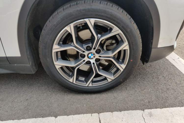 Used BMW X1 2021 sDrive25Li Leading Model Right Front Wheel Hub