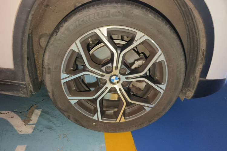 Used BMW X1 2021 sDrive20Li Premium Edition Right Front Wheel Hub