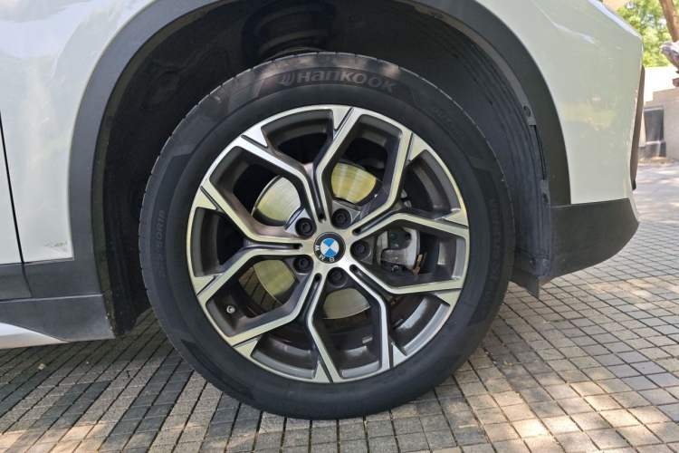 Used BMW X1 2021 sDrive20Li Premium Edition Right Front Wheel Hub