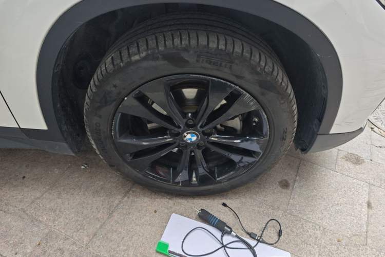 Used BMW X1 2021 sDrive20Li Fashion Model Right Front Wheel Hub