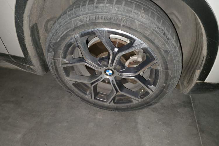 Used BMW X1 2021 sDrive20Li Premium Edition Right Front Wheel Hub