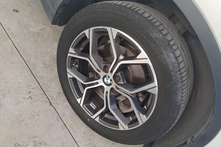 Used BMW X1 2021 sDrive25Li Leading Model Right Front Wheel Hub