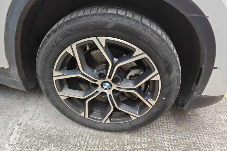 Used BMW X1 2021 sDrive25Li Leading Model Right Front Wheel Hub