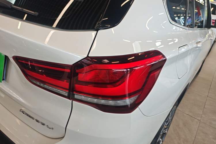 Used BMW X1 2021 Revised xDrive25Li Premium Edition Right Rear Taillight