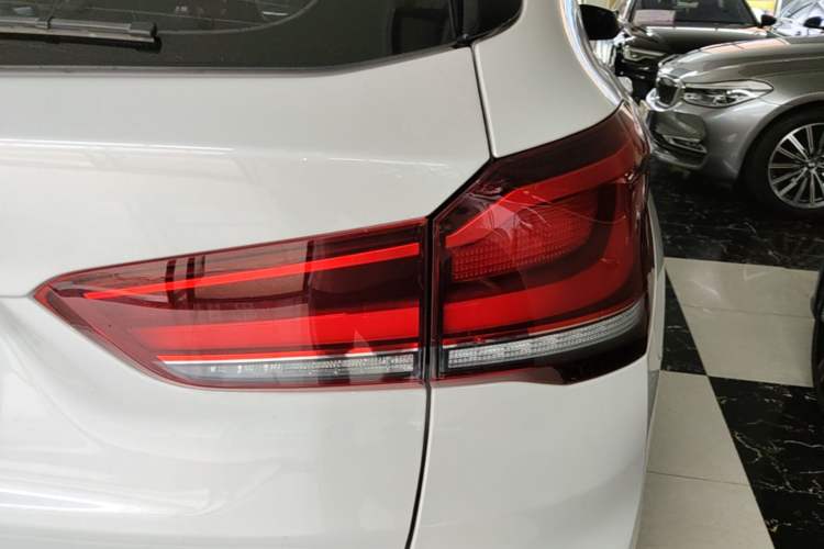 Used BMW X1 2021 sDrive20Li Fashion Model Right Rear Taillight