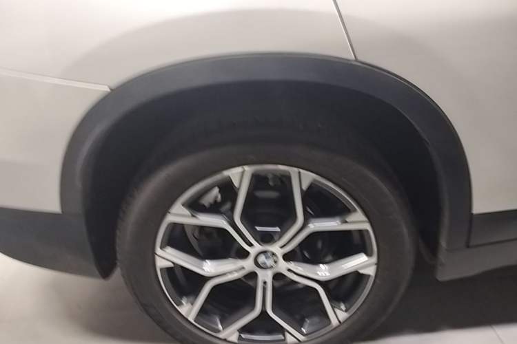 Used BMW X1 2021 Restyled sDrive25Li Leading Edition Right Rear Wheel Hub