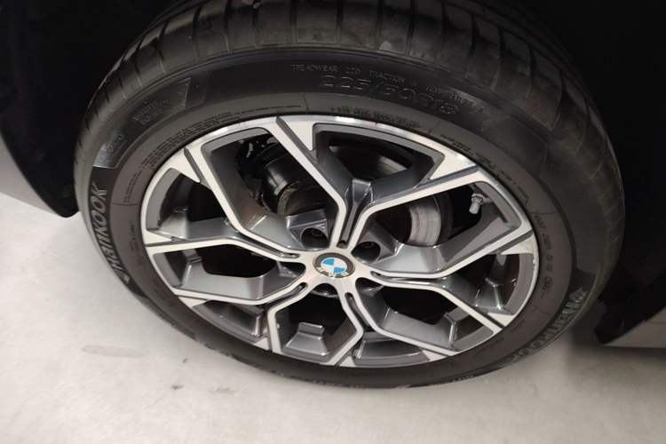 Used BMW X1 2021 sDrive25Li Leading Model Right Rear Wheel Hub