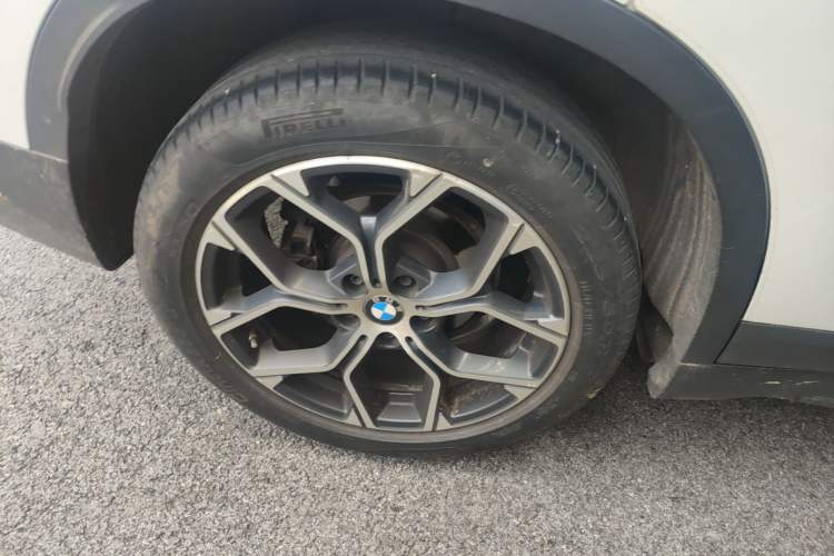 Used BMW X1 2021 Restyled sDrive25Li Leading Edition Right Rear Wheel Hub