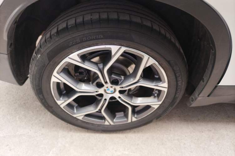 Used BMW X1 2021 Restyled sDrive25Li Leading Edition Right Rear Wheel Hub