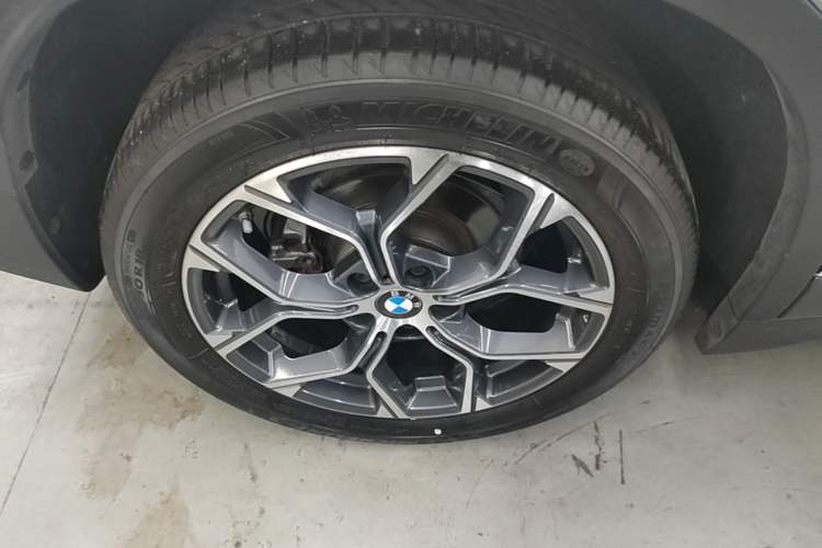 Used BMW X1 2021 Restyled sDrive25Li Leading Edition Right Rear Wheel Hub