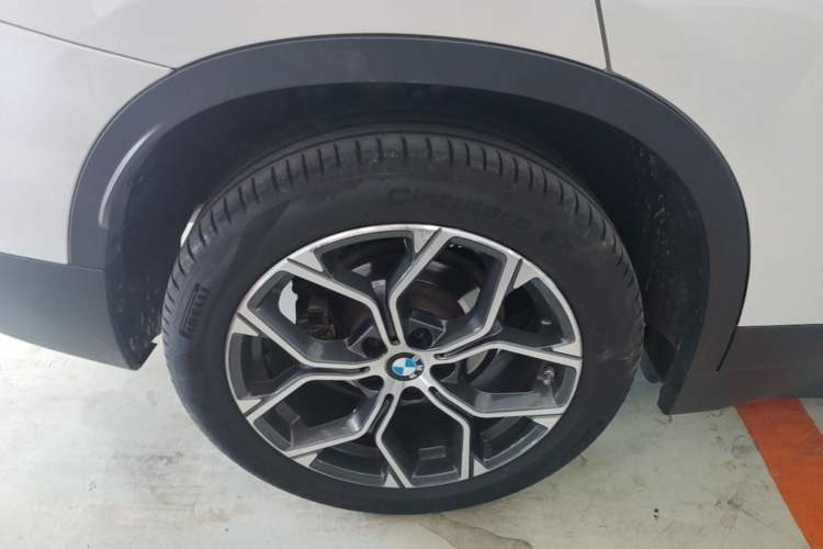 Used BMW X1 2021 sDrive25Li Leading Model Right Rear Wheel Hub