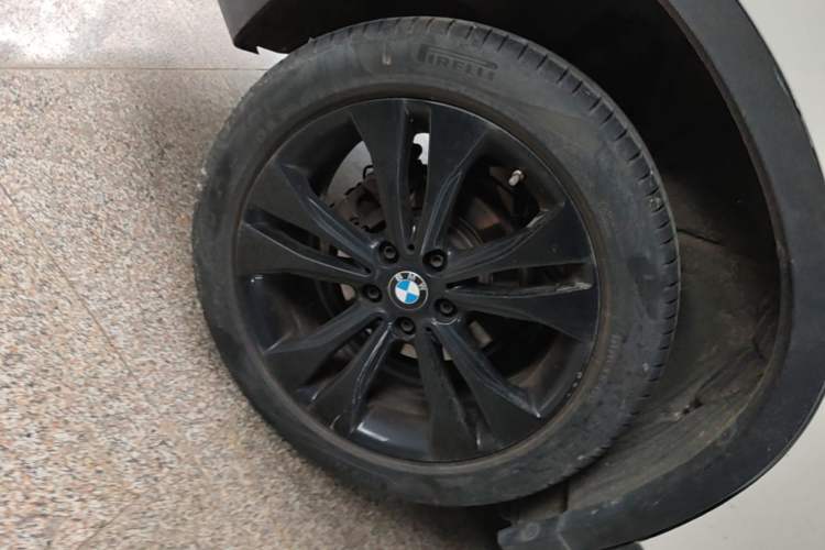 Used BMW X1 2021 Restyled sDrive20Li Fashion Version Right Rear Wheel Hub